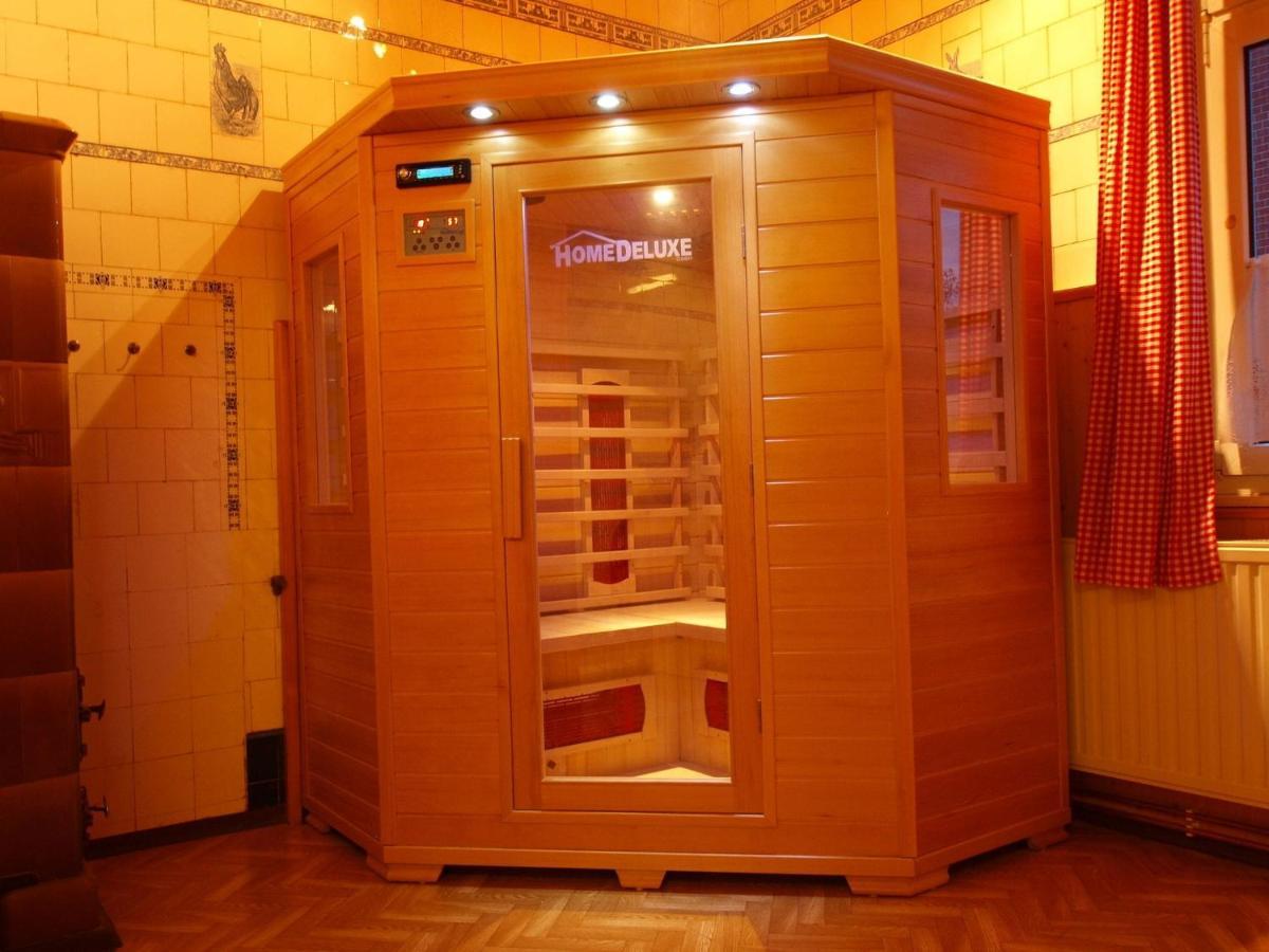Heritage Villa With Home Cinema Sauna Treuen Eksteriør billede