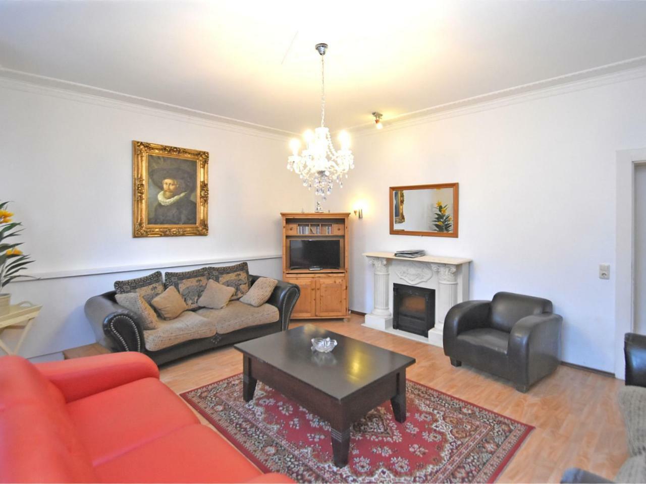 Heritage Villa With Home Cinema Sauna Treuen Eksteriør billede